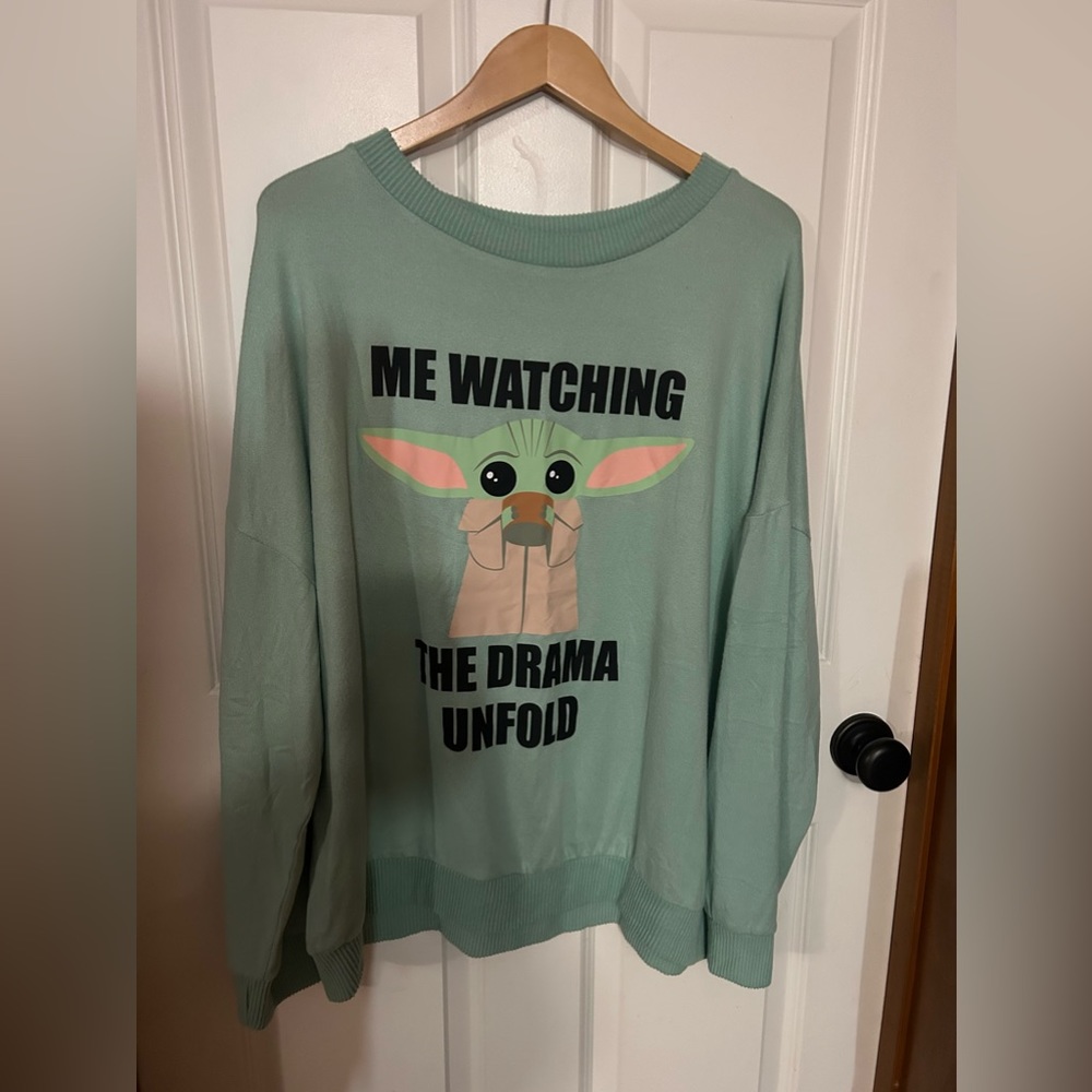 Mandalorian The Child Women’s plus size pajama set